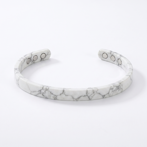VEYLA howlite bracelet.png